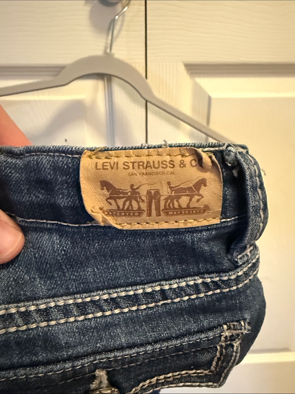 Levi's Low Rise Bootcut Jeans with Embroidered Back Pocket - Picture 4 of 6